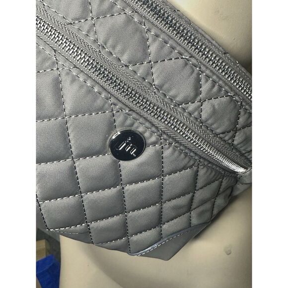 Jessica Moore Taupe Quilted Sling/Fanny Pack New With Tag And Bag. JM-405TP - Picture 3 of 10